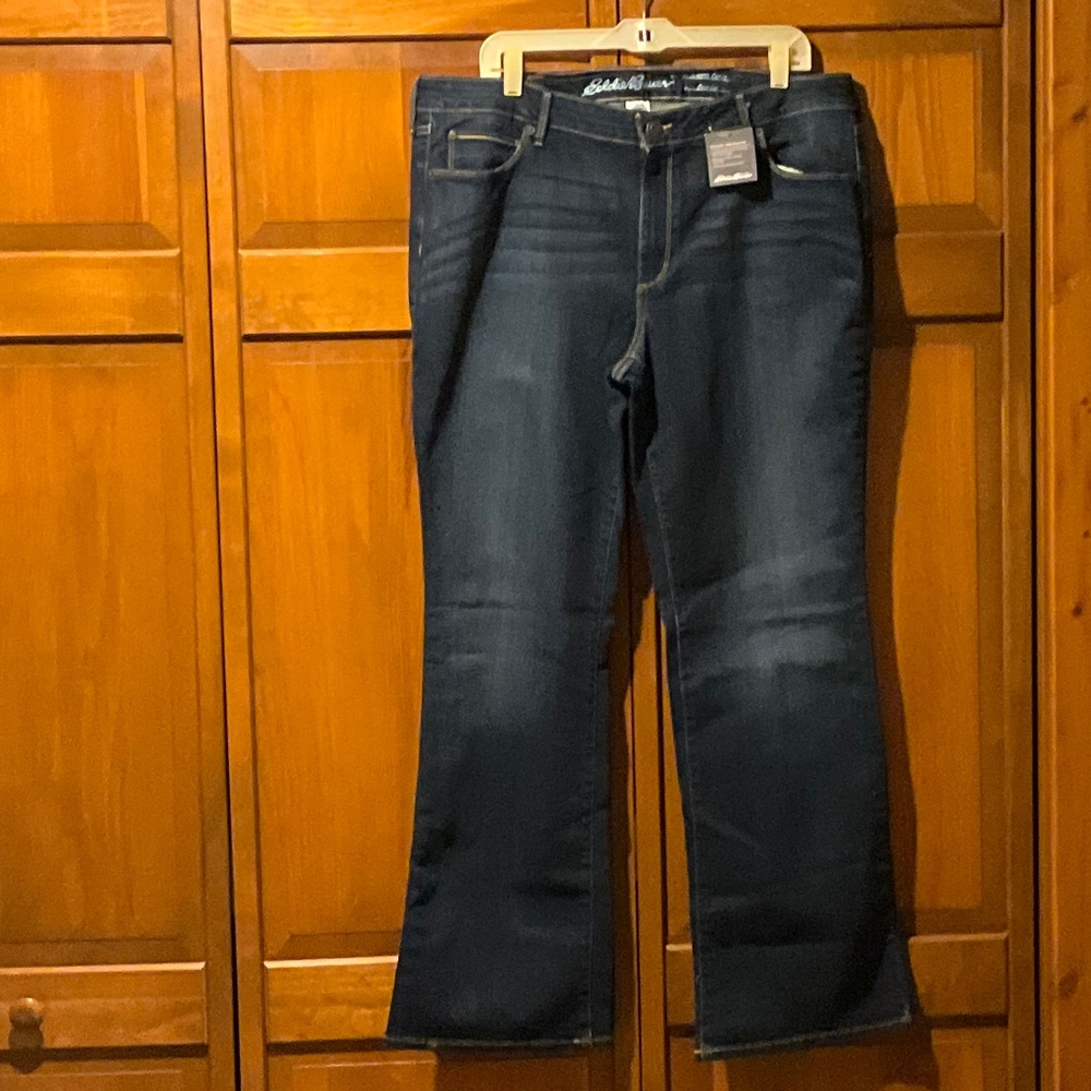 Women’s Plus Eddie Bauer Stayshape Bootcut Jeans Slightly Curvy Size 18 Dusk NWT